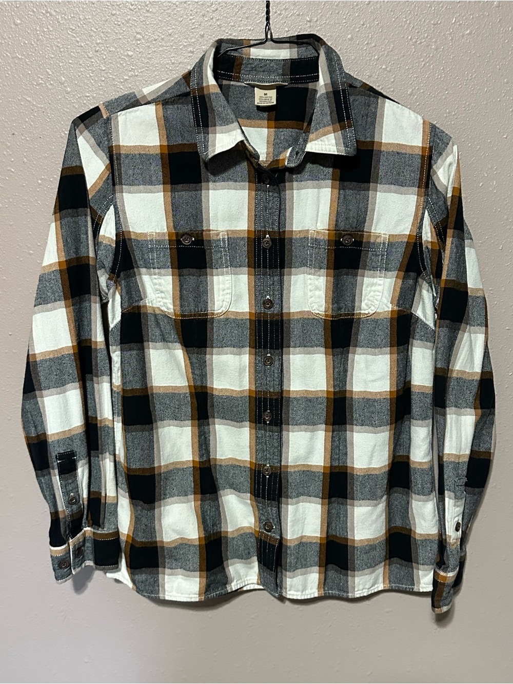 DULUTH Women’s Flannel Shirt Size Medium Nice Neutrals!  Black Beige